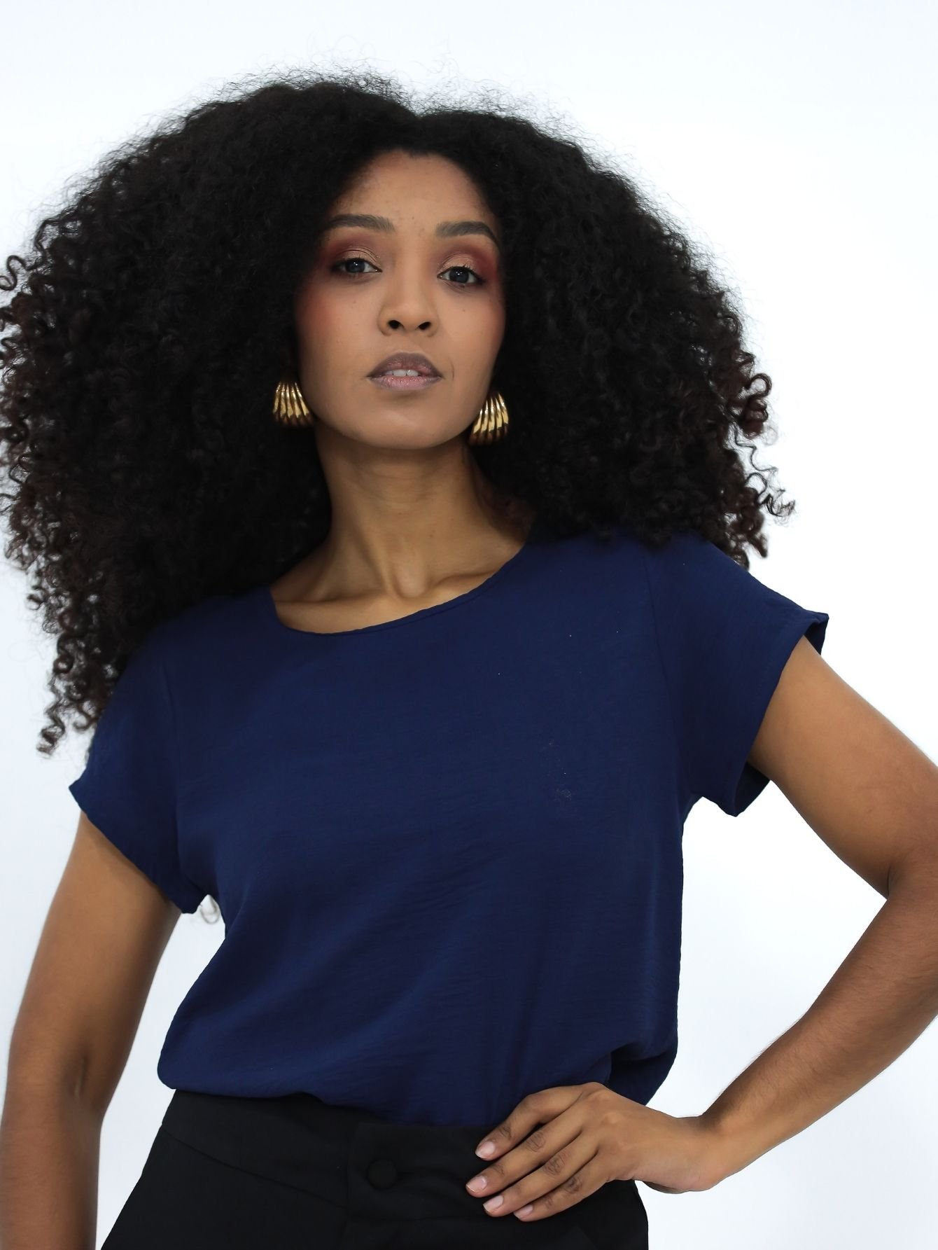 Blusa Básica Marinho Bella