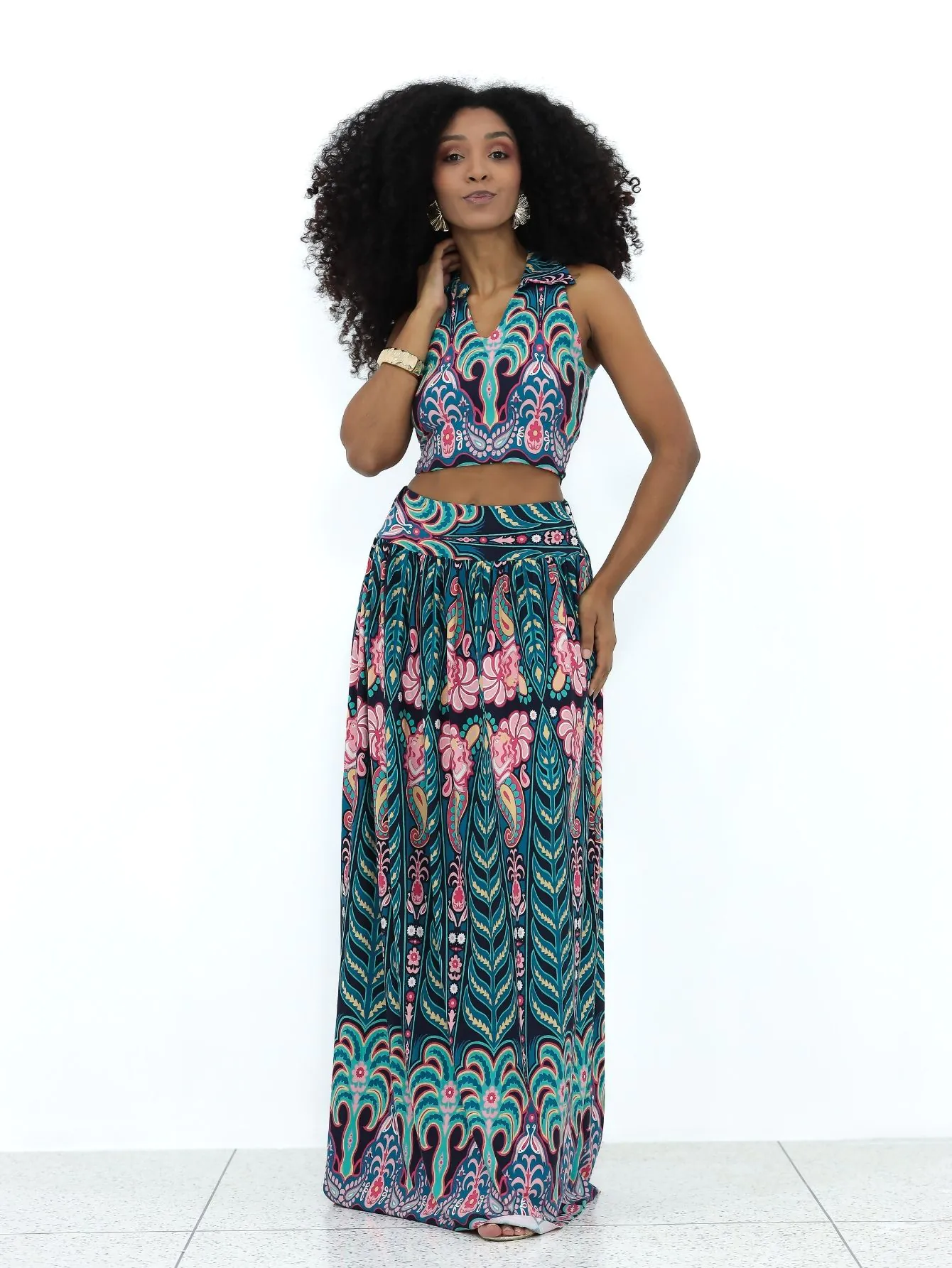 Conjunto Cropped e Saia Aurora